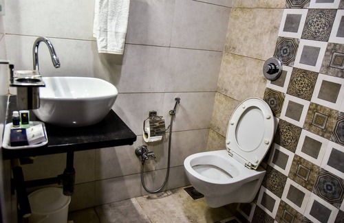 Bhuj Hotel | Hotel Tulsi Residency