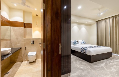 South City I Hotel | Hotel Urban Oasis Near Millennium Metro