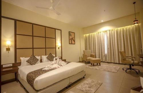 Latur Hotel | Hotel Utsav Square