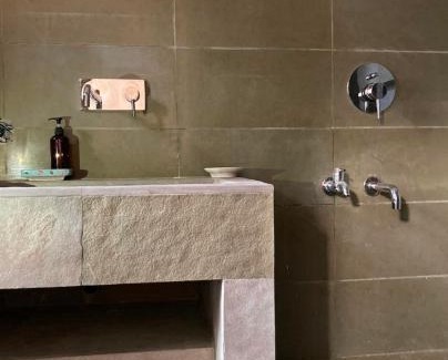 Mahabubabad Hotel | Hotel Vardha