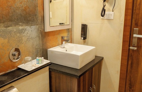 Dehradun Hotel | Hotel Vasdaa Grand