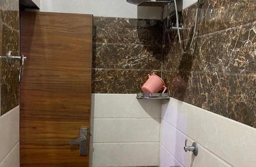 Thanesar Hotel | Hotel Veer