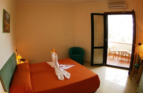 Ricadi Hotel | Hotel Village Eden