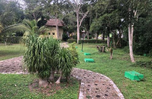 Xpujil Hotel | hotel villas chicanna