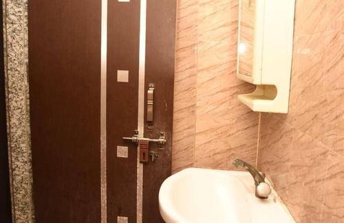 Mohangarh Hotel | Hotel Vills Guest House Lucknow