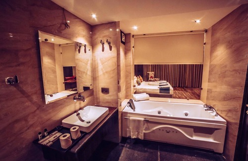 Zirakpur Hotel | Hotel Vintage