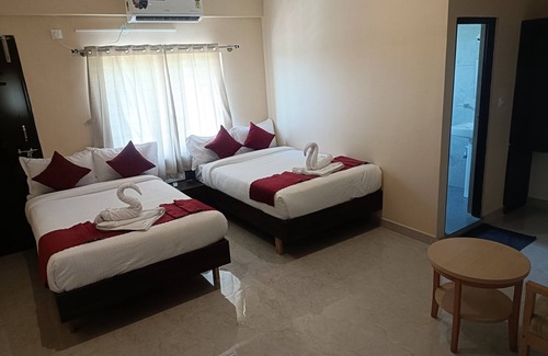 Krishnarajasagar Hotel | hotel white palace