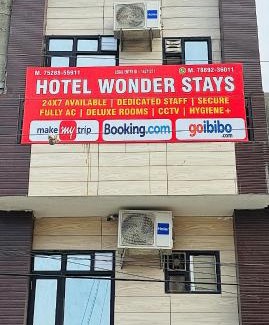 Phagwara Hotel | HOTEL WONDER STAYS - For Couples, Students, Faculties, Corporates