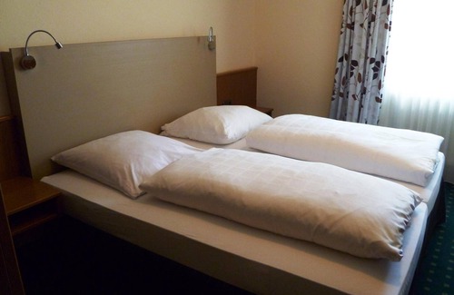 Hoesbach Hotel | Hotel Zum Specht