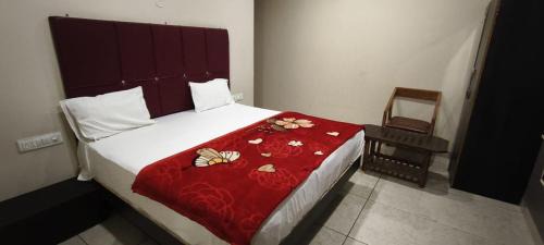Dewas Apartment | Hotelringas
