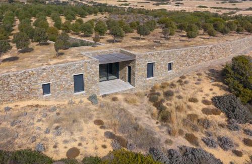 Milos Villa | Hourglass Villa's Milos