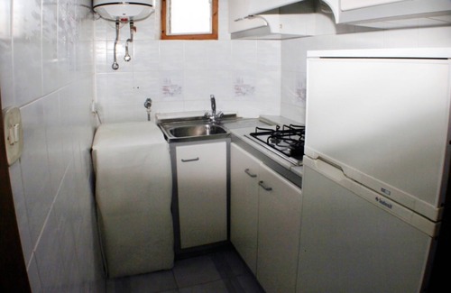 Villajoyosa House | House very close to beach, family, quiet, clean, air cond., Bright and fresh