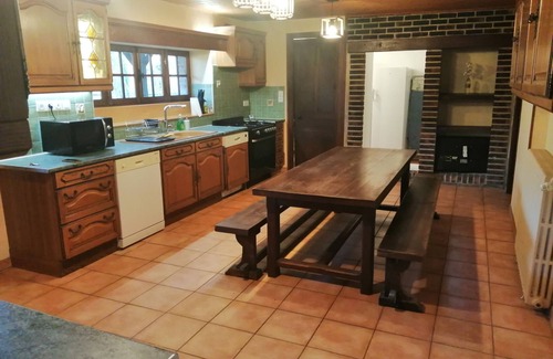 Le Mesnil-Mauger House | House 240m², 6 bedrooms, 6 shower rooms