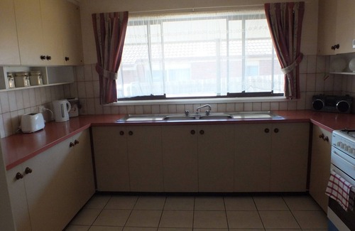 Clifton Springs House | House At The Springs