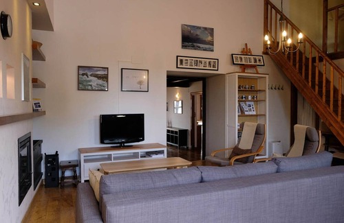 Distrito Rural Este House | House Dos Lunas Gijón