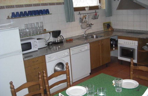 Hoyos del Espino Cottage | House EL TORREON I (8 places)