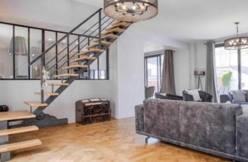 Deauville City Centre House | House for 18 people with cinema Place Morny