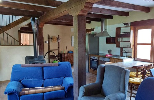 Alar del Rey Cottage | House in a quiet village between mountains and very well communicated.