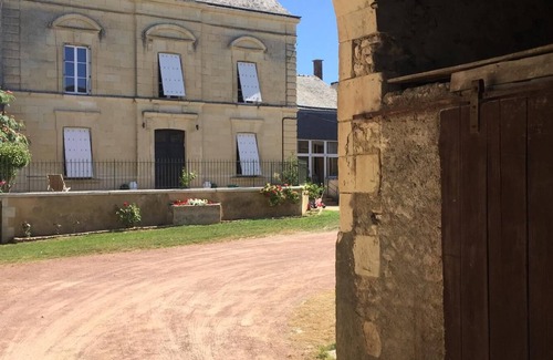 Vaudelnay House | House in a former wine storehouse