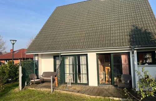 Gartenstadt-Stadtweide House | House in Rostock Gartenstadt