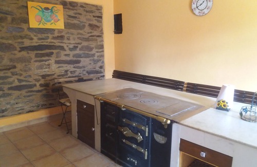 Cospeito House | House of Corbelle, in Galicia, Spain. Ideal for families and pets.