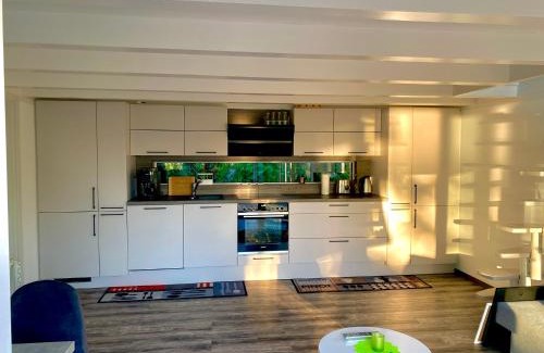 Inheiden Apartment | House of Happiness mit Seeblick