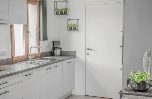 Lacapelle-Marival House | House on holiday park with pool in the Lot