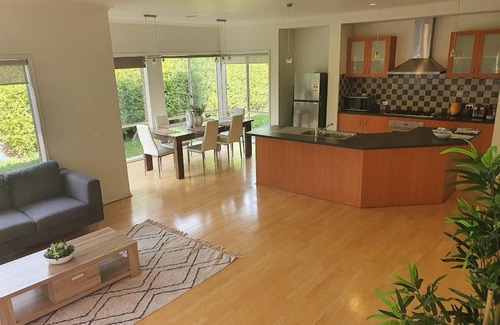 Lynbrook House | House on the Heights