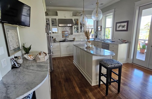 Charleston House | House on the Wando River with a great sunrise Limited times available