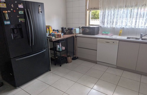 St. Albans House | House room in peaceful house