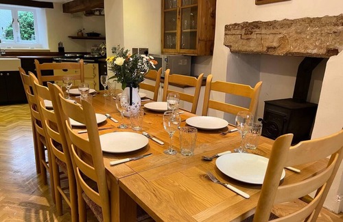 Caldbeck House | House - Sleeps 10, Pet friendly & Parking