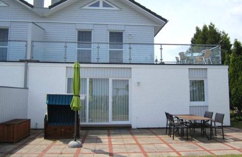 Falshoft House | House Thor - Huus Asgard