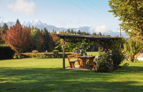 Augsdorf House | House with 9 beds, sleeps max 22