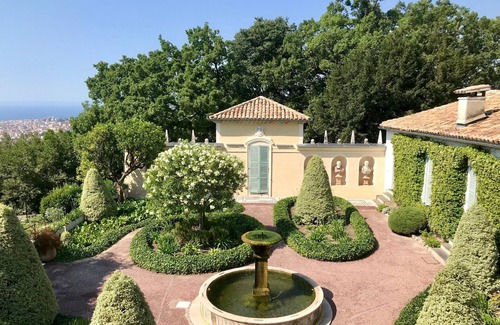 Gairaut Villa | House with character with outstanding views. 5 to 9 persons