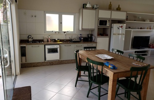 Ponta das Canas House | House with pool in gated community - 500m from the beach