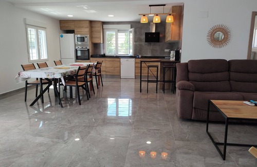 Alicante House | House with private heated pool, heated and barbecue 15 km from Alicante, Elche and beach