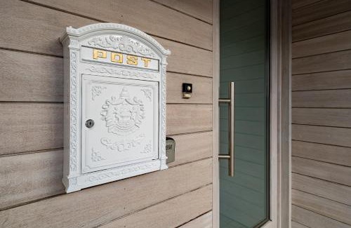 Spanje House | House with private parking & sauna near city centre and transport