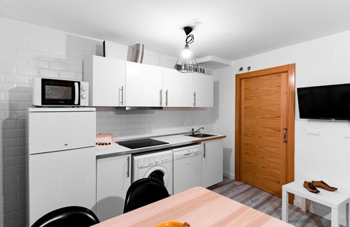 Old Town Apartment | Housingleón Main Square Suites