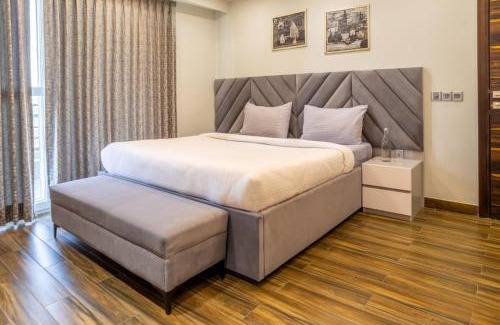 South City I Apartment | Housr Sector 41 Near Fortis Hospital