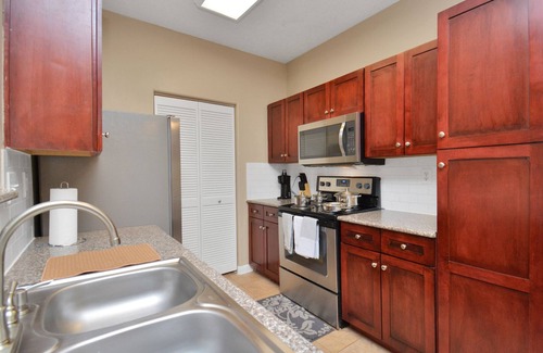 Astrodome Apartment | Houston Medical Center King Bed Suite w/Fireplace, Balcony, & Free Parking