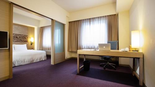 Shida Hotel | Howard Civil Service International House