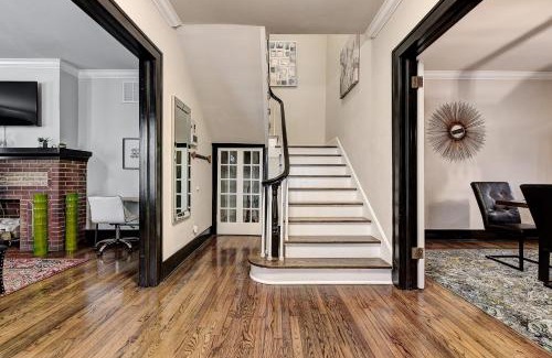 Lincoln Terrace Apartment | Howes Capitol II-Sleek & spacious-walk to OU Med