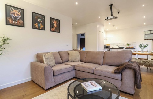 Hastings Cottage | Hub House