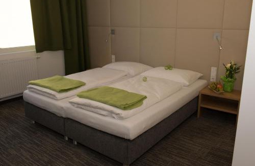 Bad Fischau-Brunn Hotel | Hubertushof Fromwald Hotel und Gasthof