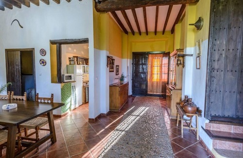 Canete la Real Villa | Huerta Nueva Cuevas del Becerro by Ruralidays