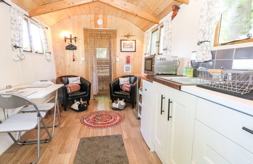 East Dereham Cottage | Hugatree