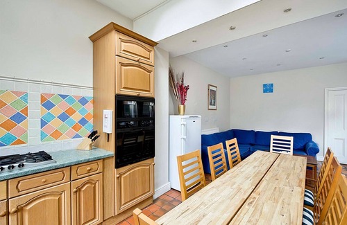 Catford Apartment | Huge family friendly apartment in London