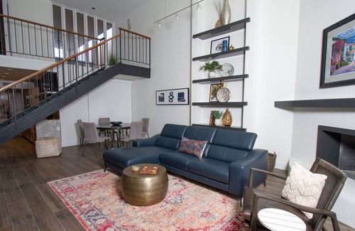 Sands Scottsdale Townhouse One House | HUGE JANUARY DISCOUNT!!!STUNNING REMODEL! 3 Master Suites,