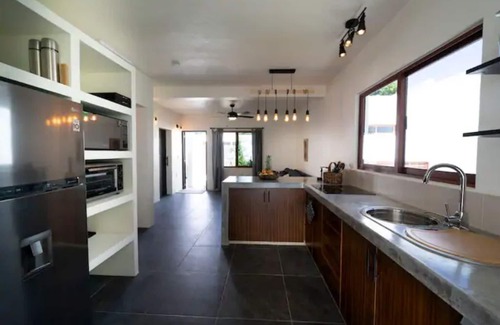 Luis Donaldo Colosio House | Huge terrace, KS Bed, Free WiFi, 5 min from Beach