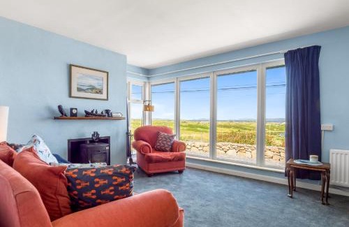 Claddaghduff House | Hughs Cottage